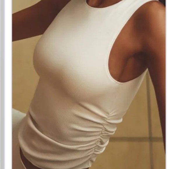 Alo ribbed ivory white en pointe tank small $78 - Picture 1 of 1